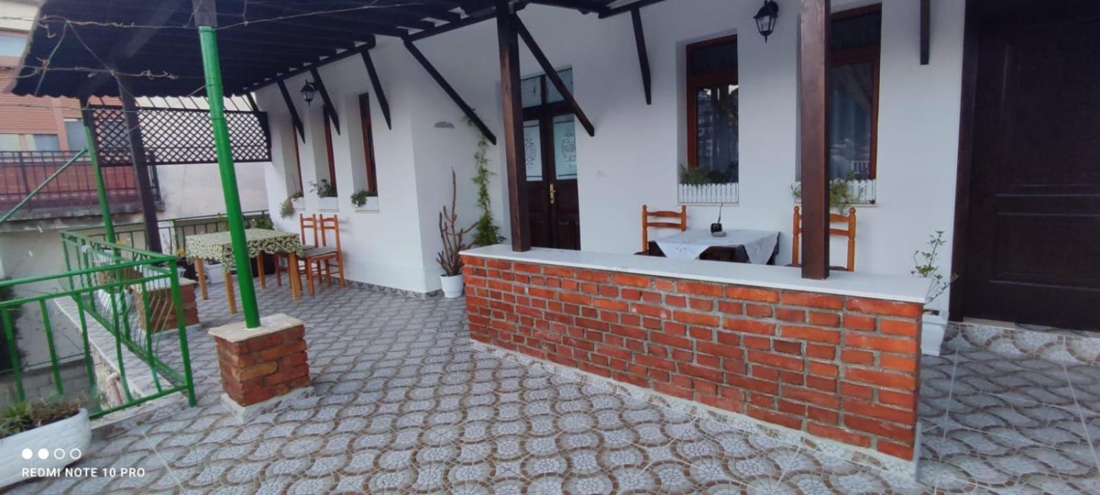 Guest House Baba Lluka Берат Экстерьер фото